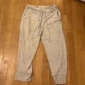 Joe Fresh Active women’s gray sweatpants